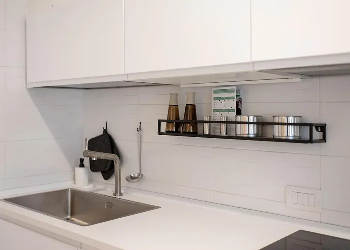 Brezza Marina 아파트 몰라디바리