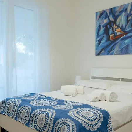 Апартаменты Brezza Marina