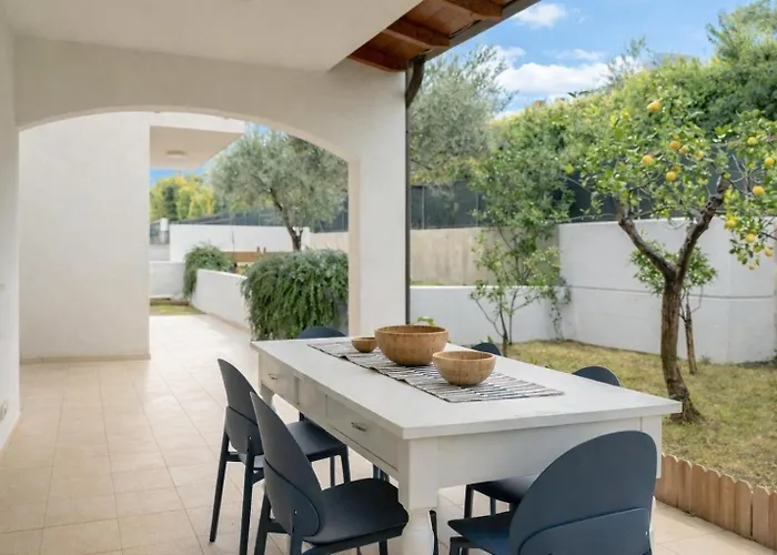 Апартаменты Brezza Marina