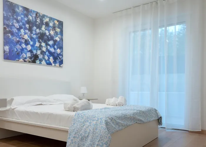 Brezza Marina Апартаменты *