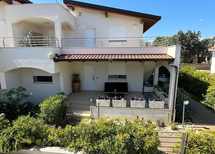 Апартаменты Brezza Marina *